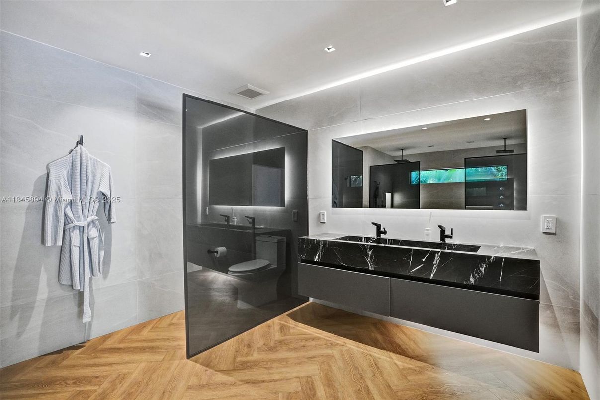Bathroom, Dual Sink Vanities, Interior, Recessed Lighting, Wood Texture Flooring