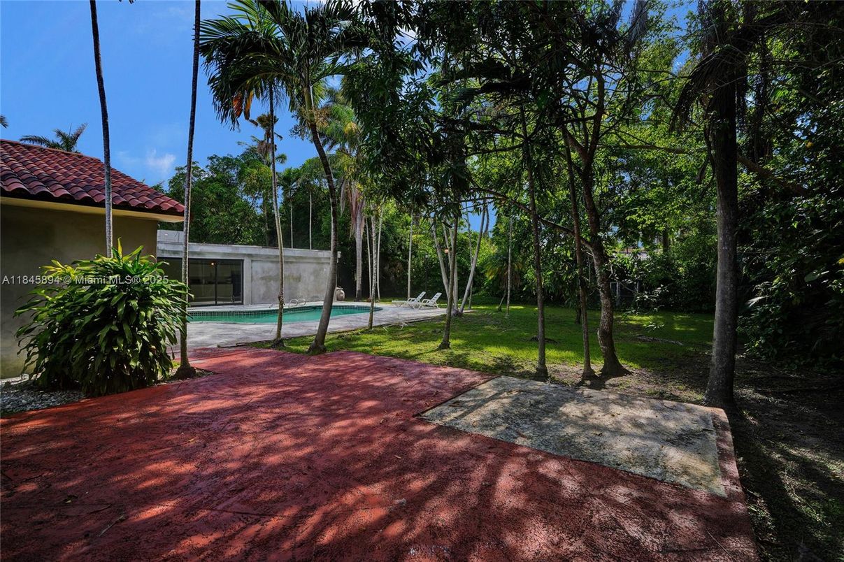 Backyard, Exterior, Pool