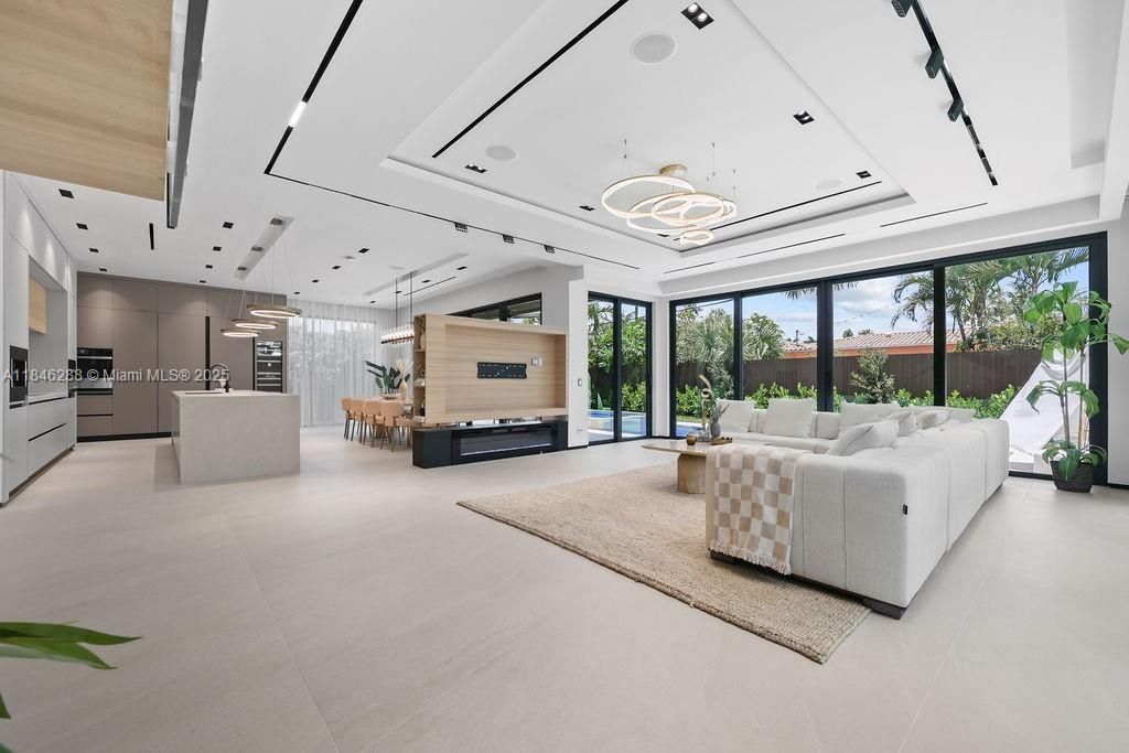 Interior, Living room, Pendant Lights, Recessed Lighting