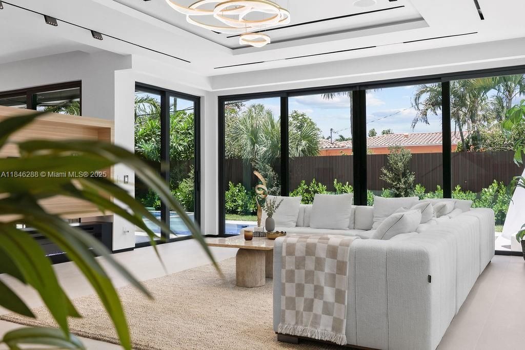 Interior, Living room, Pendant Lights