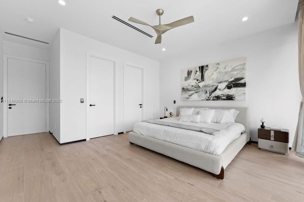 Bedroom, Interior, Recessed Lighting, Wood Texture Flooring