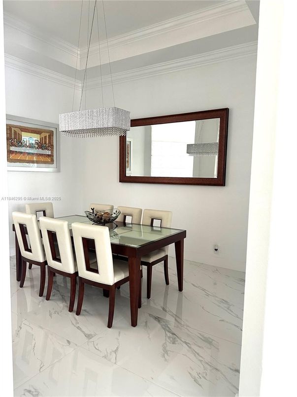 Chandelier, Dining room, Interior, Marble, Pendant Lights