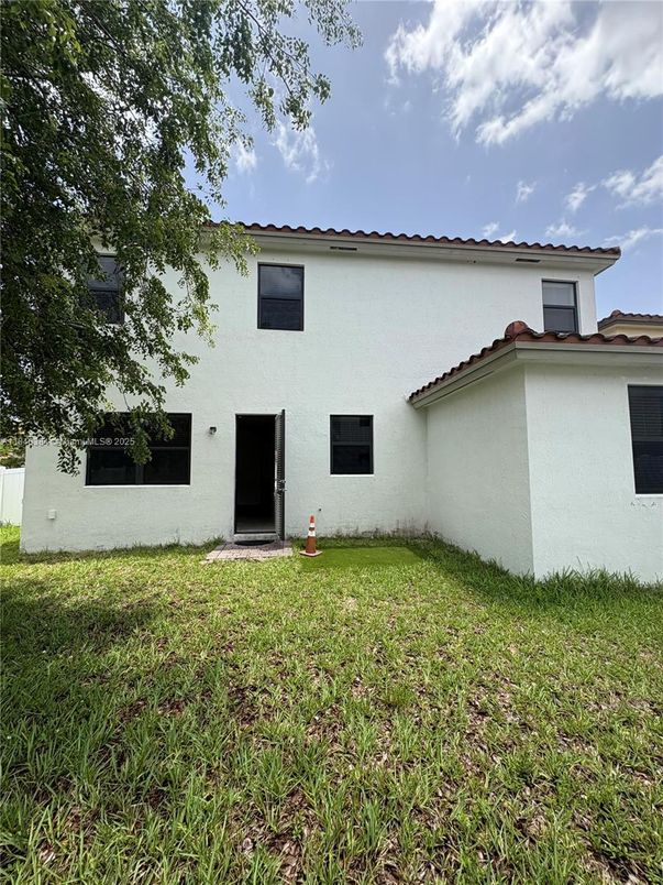 Backyard, Exterior