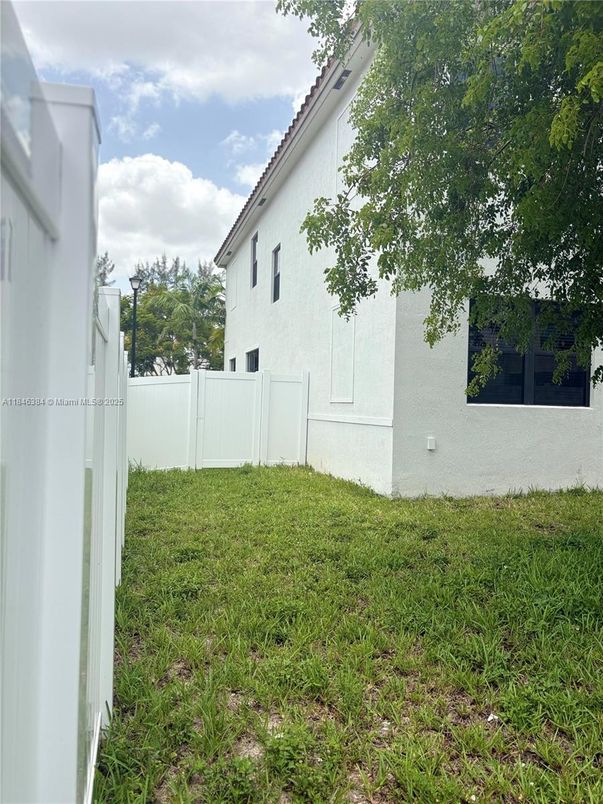 Backyard, Exterior
