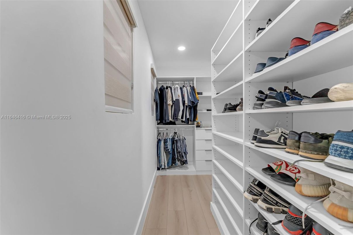 Interior, Recessed Lighting, Walk-in Closets, Wood Texture Flooring