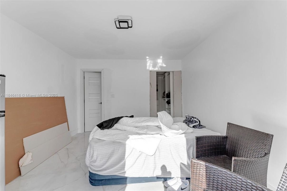 Bedroom, Interior, Marble