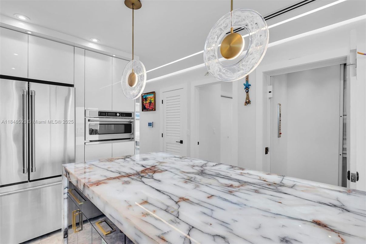 Interior, Kitchen, Pendant Lights, Recessed Lighting, Stainless Steel Appliances