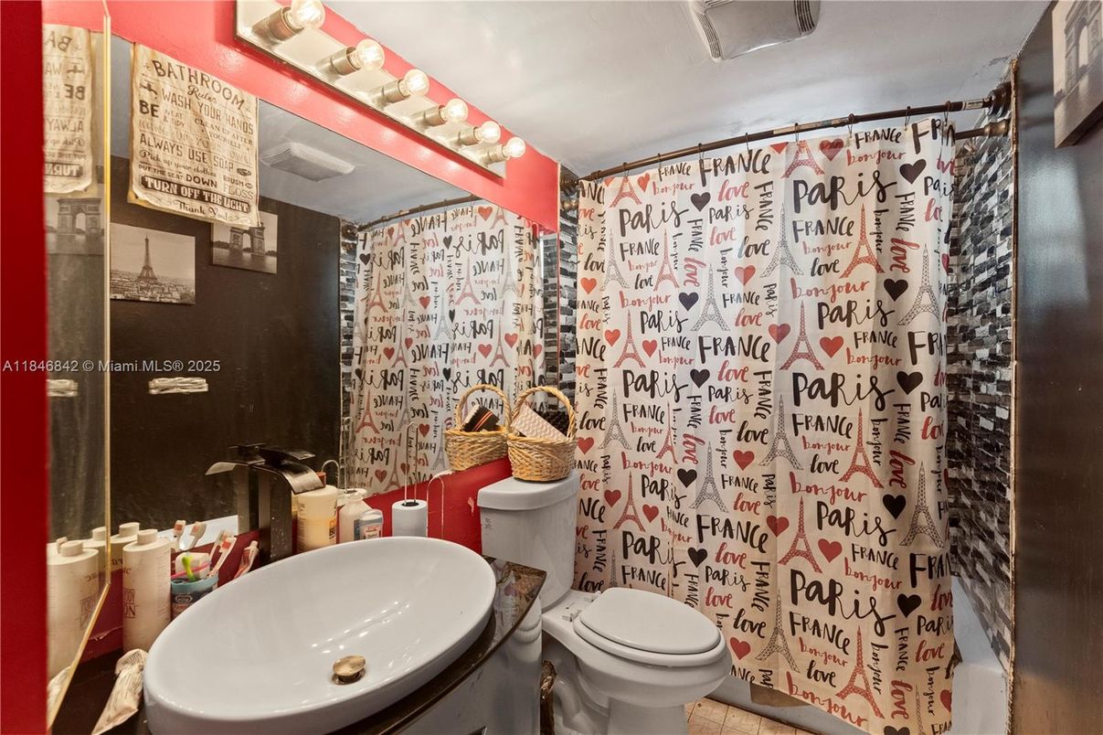 Bathroom, Interior