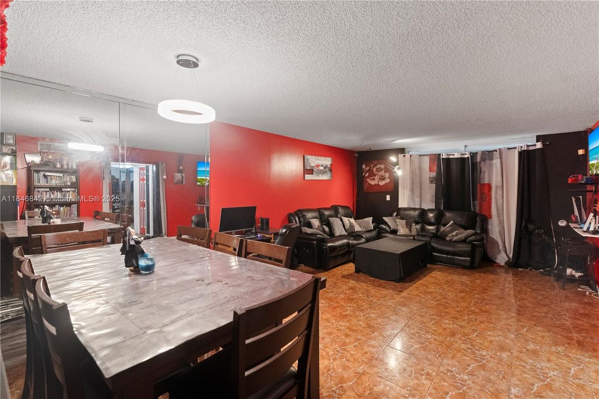 Dining room, Interior, Living room, Pendant Lights