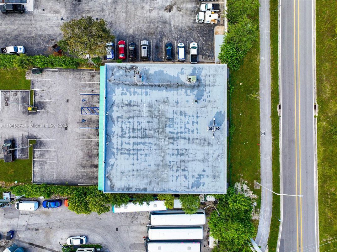 Exterior, Drone