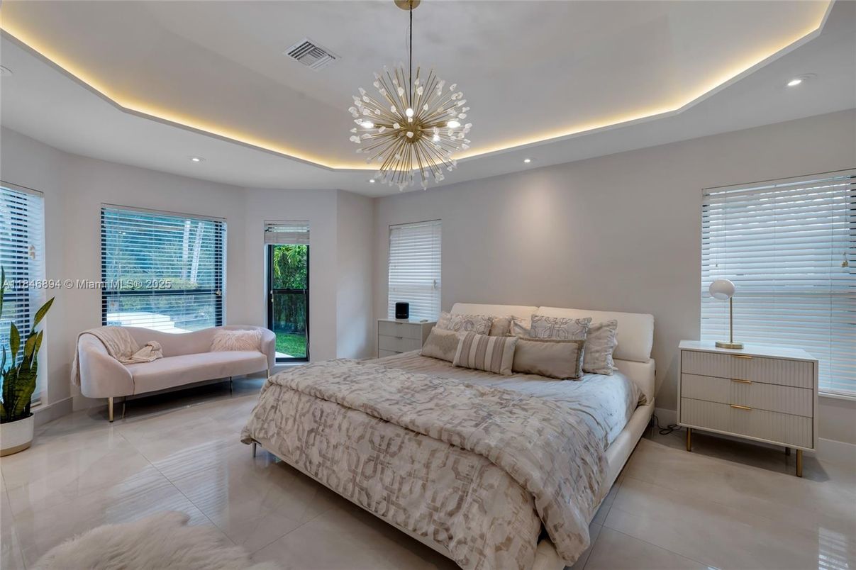 Bedroom, Interior, Pendant Lights, Recessed Lighting