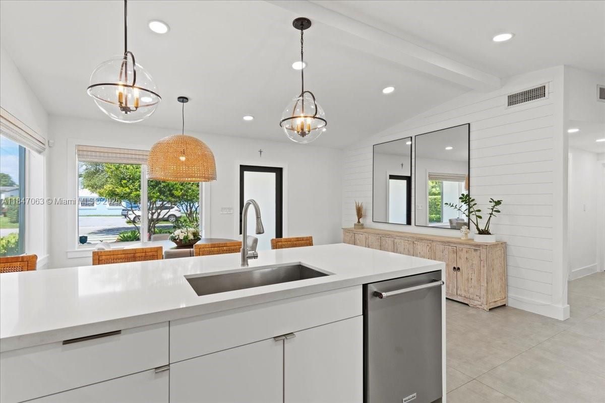 Interior, Kitchen, Pendant Lights, Recessed Lighting
