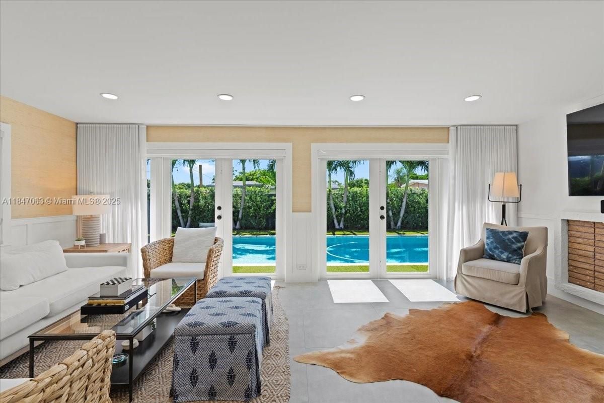 Interior, Living room, Recessed Lighting