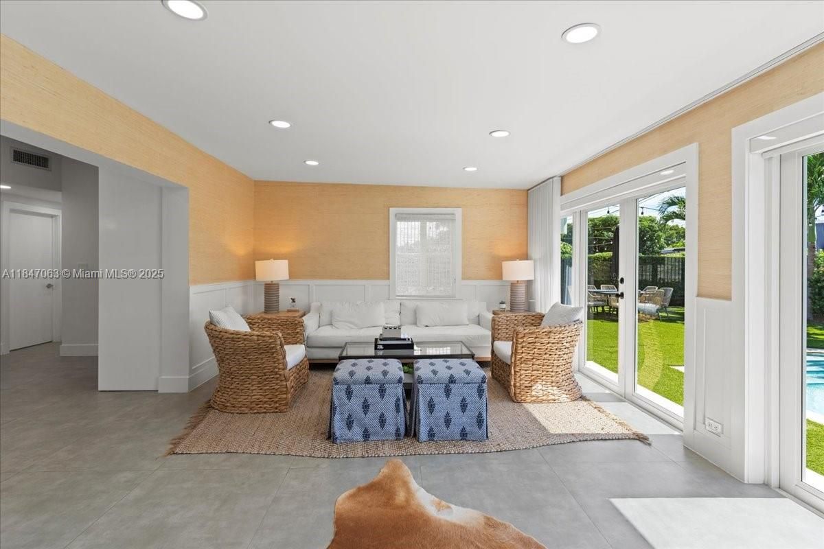 Interior, Living room, Recessed Lighting