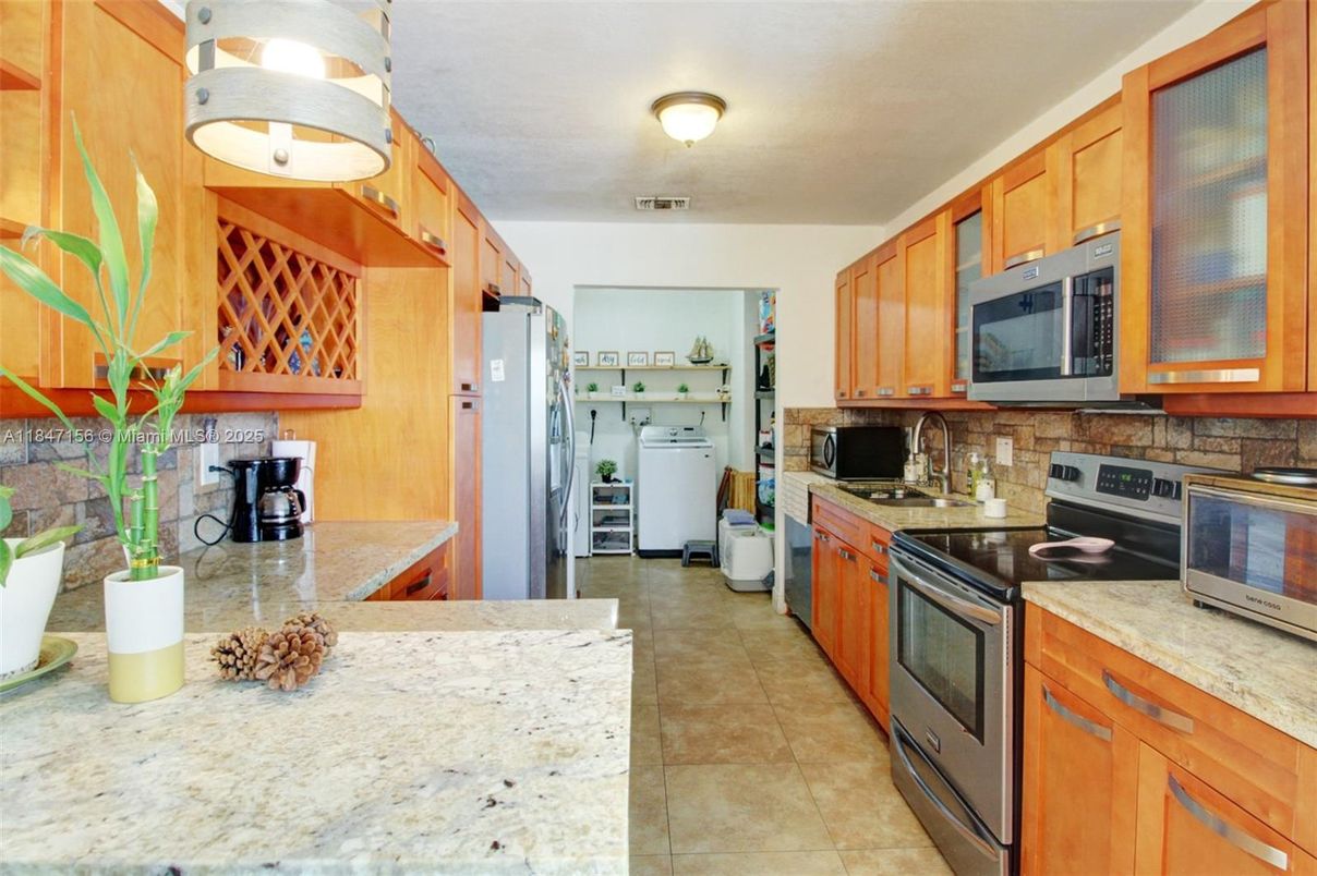 Interior, Kitchen, Washer