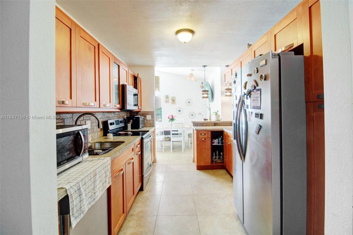 Interior, Kitchen, Stainless Steel Appliances