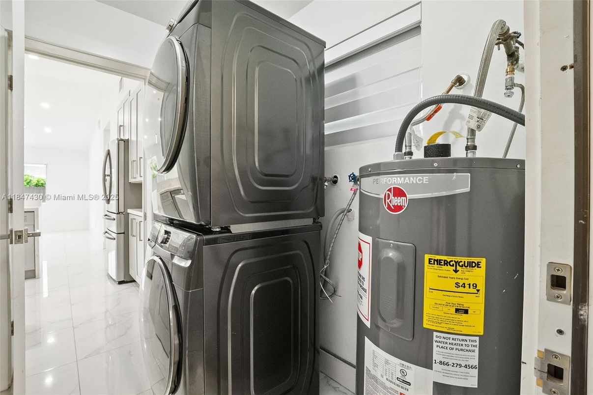Interior, Washer