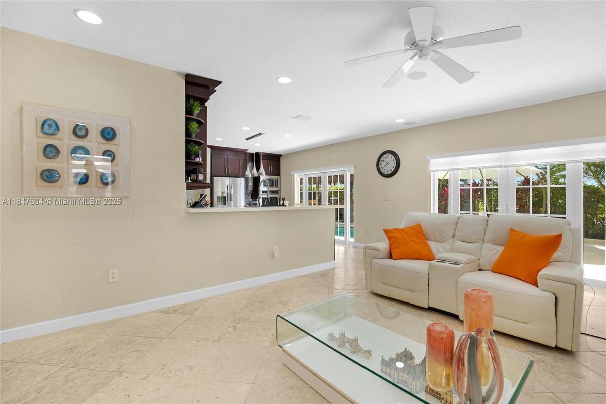 Interior, Kitchen, Living room, Recessed Lighting