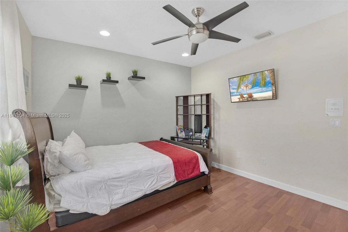 Bedroom, Interior, Recessed Lighting, Wood Texture Flooring