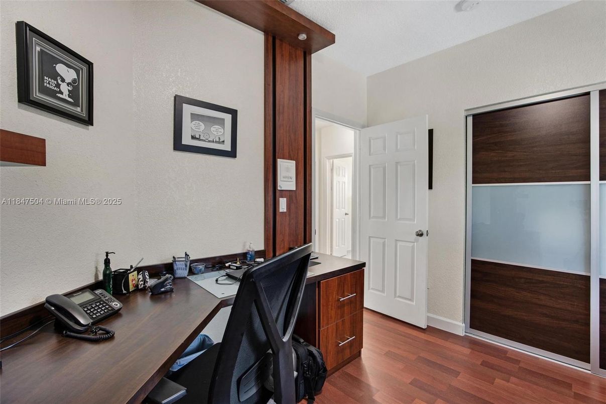 Home Office, Interior, Wood Texture Flooring