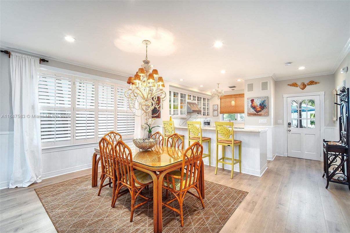 Chandelier, Dining room, Interior, Kitchen, Recessed Lighting, Wood Texture Flooring