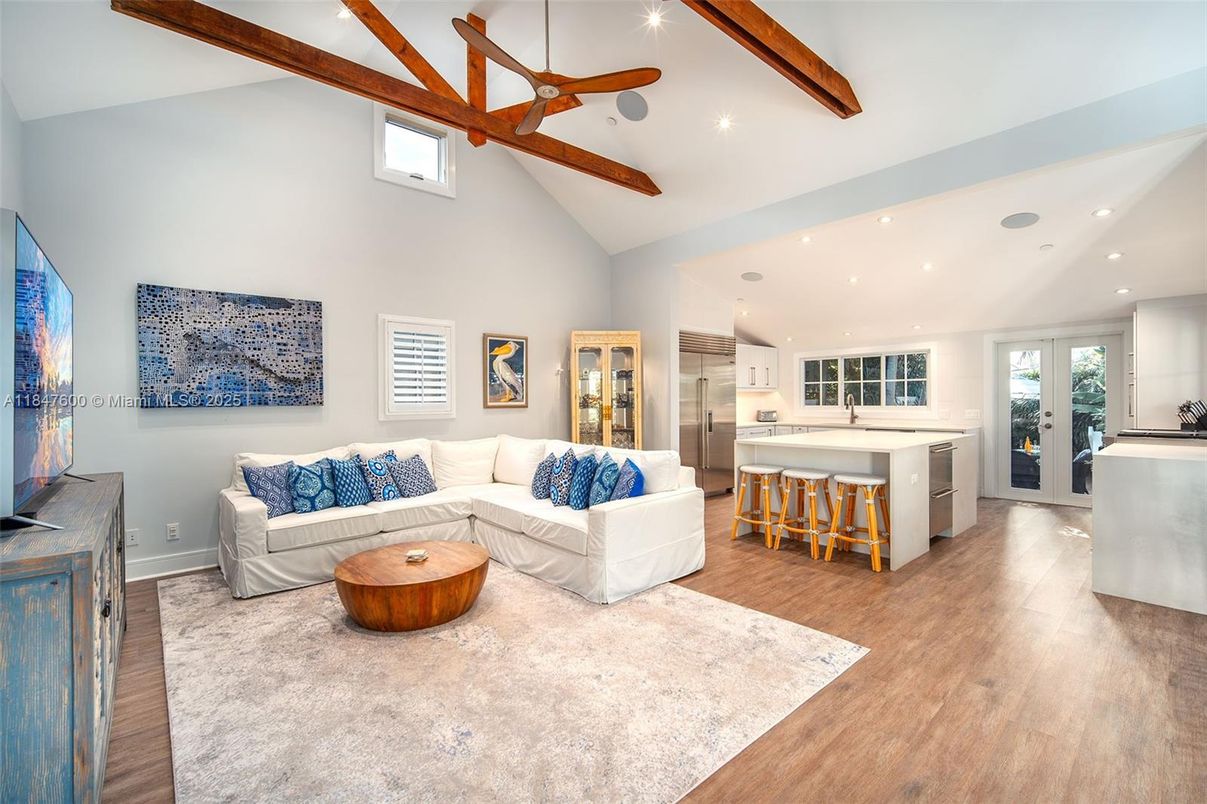 Interior, Kitchen, Living room, Recessed Lighting, Wooden Beams, Wood Texture Flooring