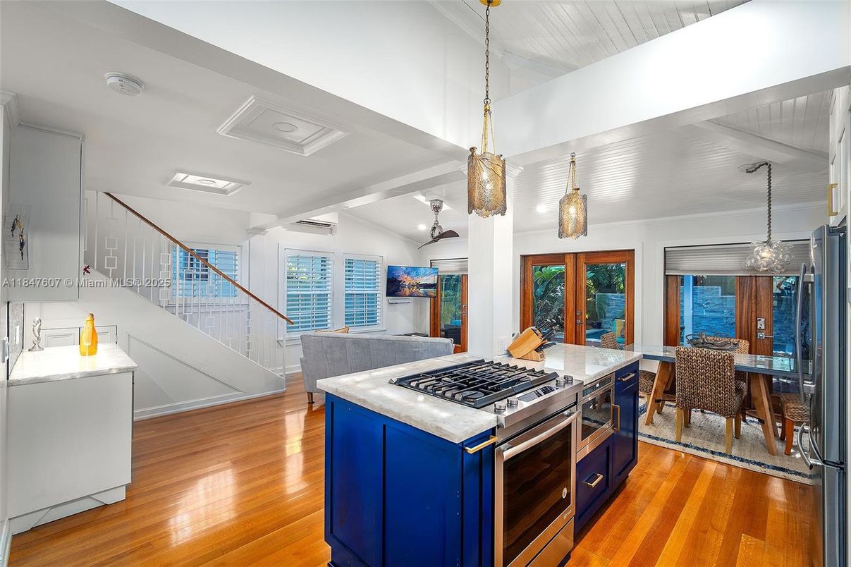 Dining room, Interior, Kitchen, Pendant Lights, Recessed Lighting, Water, Wood Texture Flooring