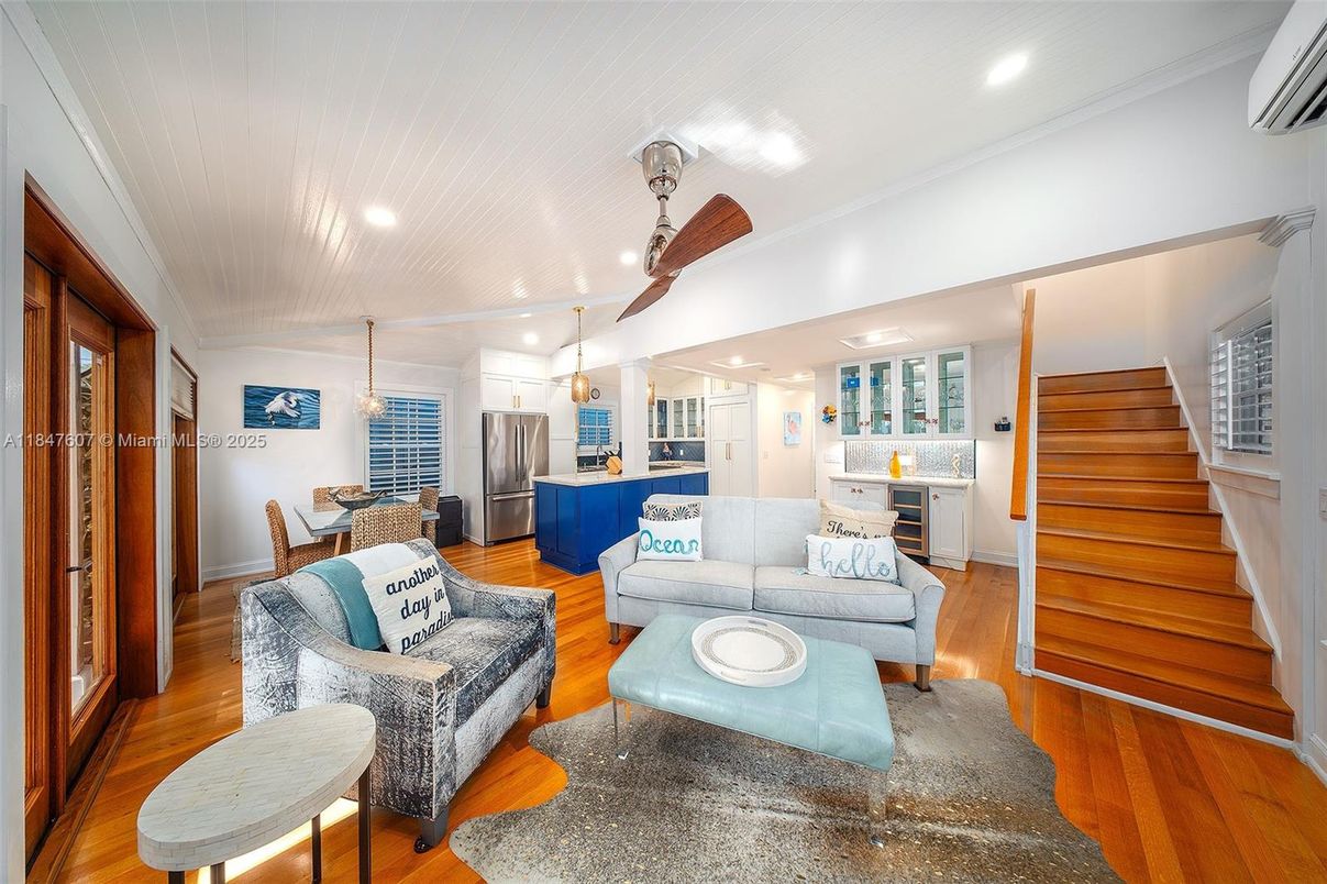 Dining room, Interior, Kitchen, Living room, Pendant Lights, Recessed Lighting, Wood Texture Flooring