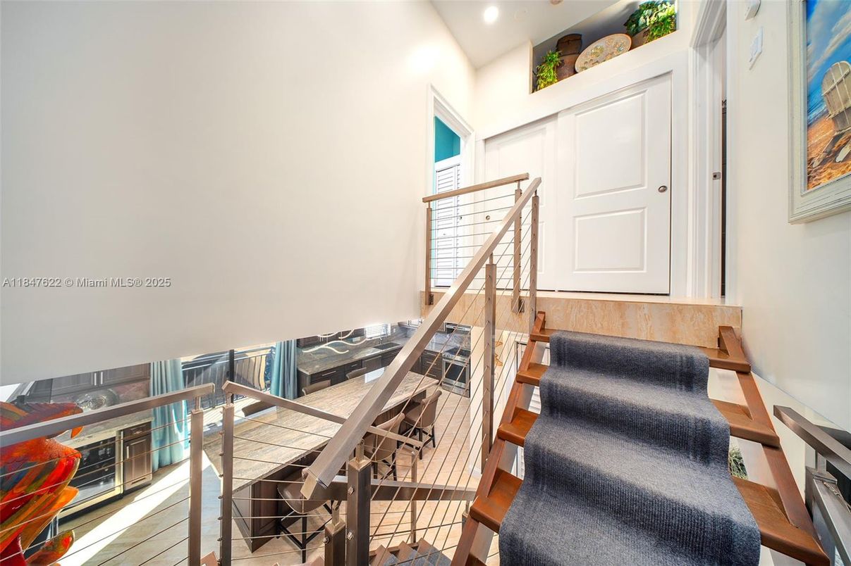Dining room, Interior, Recessed Lighting
