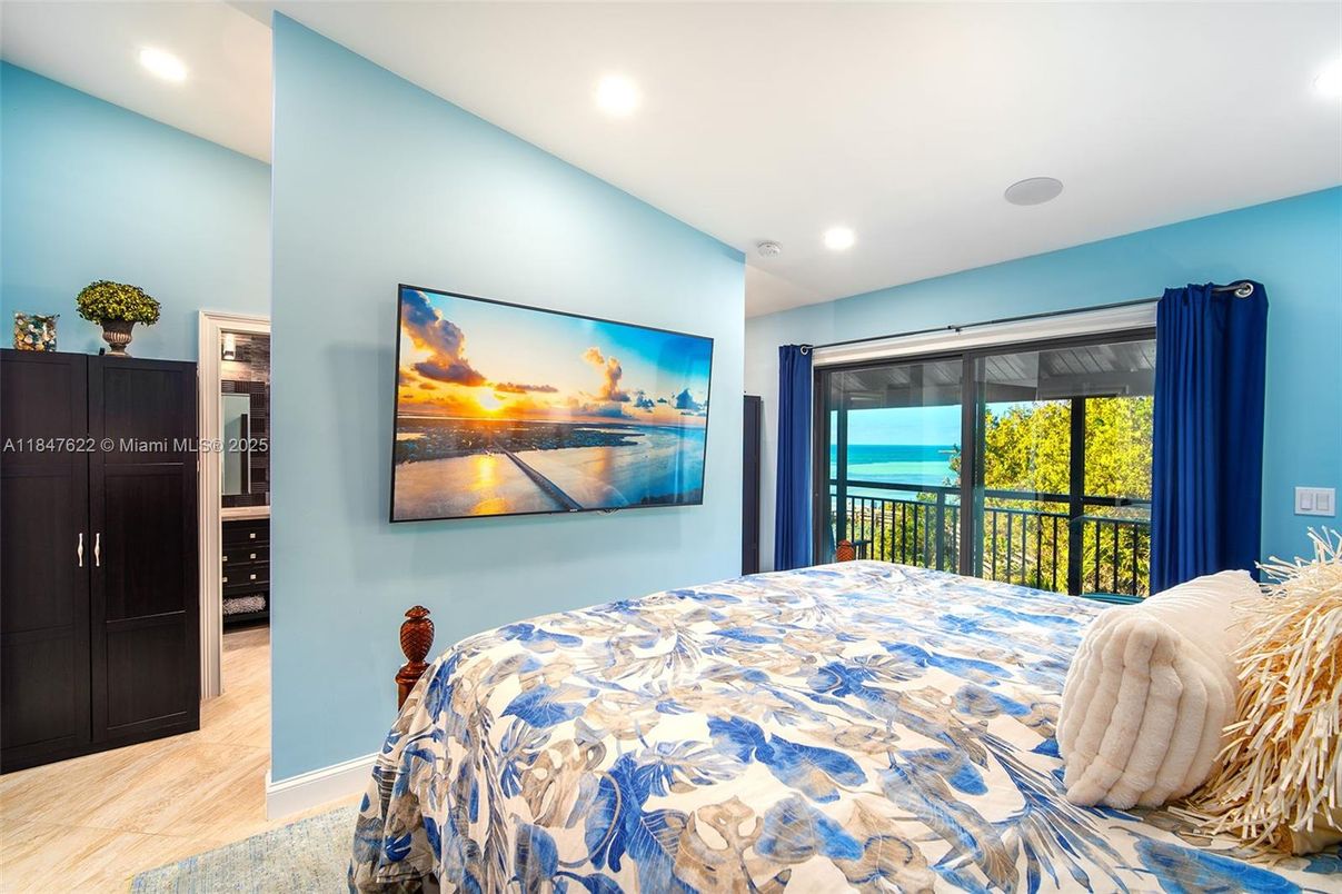 Bedroom, Interior, Recessed Lighting, Water, Wood Texture Flooring