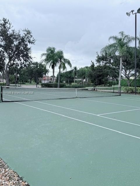 Exterior, Tennis Courts