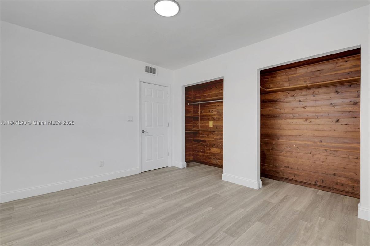Empty room, Interior, Wood Texture Flooring, Wooden Walls