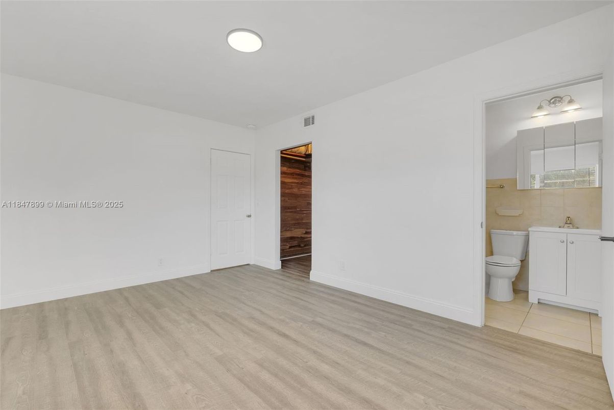 Bathroom, Empty room, Interior, Wood Texture Flooring