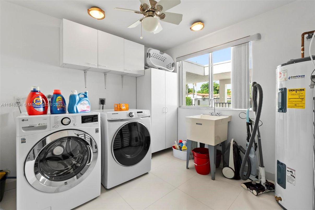 Interior, Recessed Lighting, Washer