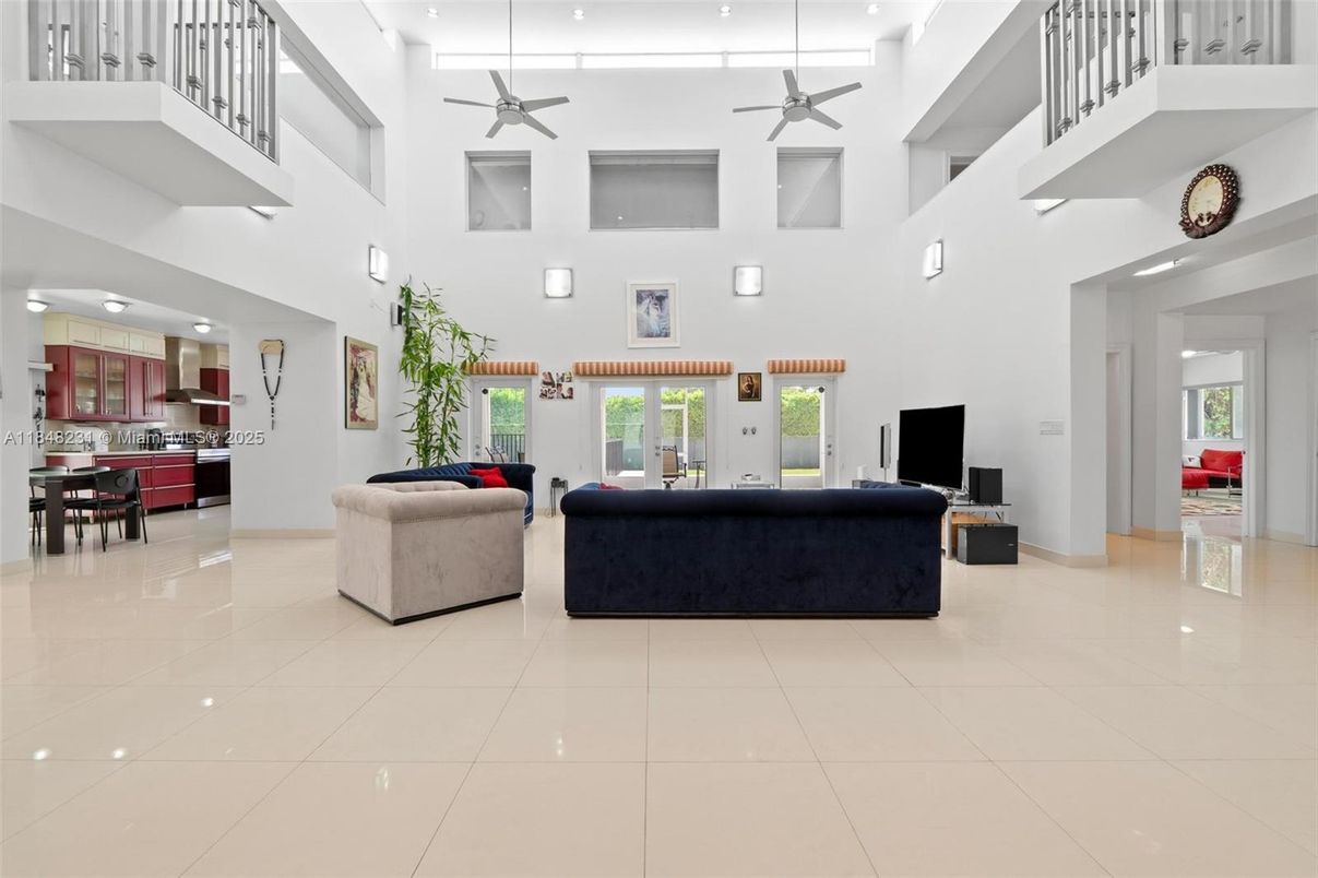 Dining room, Interior, Living room, Recessed Lighting