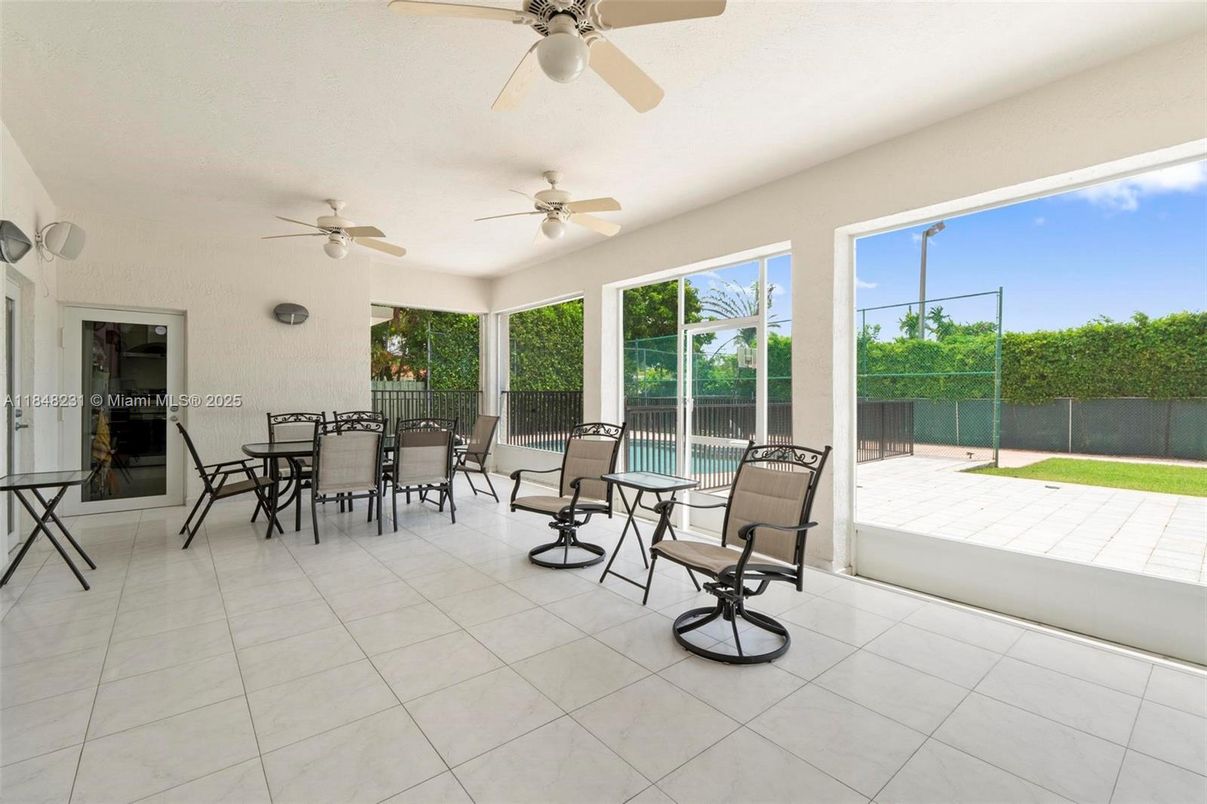 Dining room, Interior, Sun Room