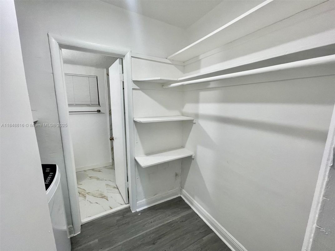 Interior, Marble, Walk-in Closets, Wood Texture Flooring