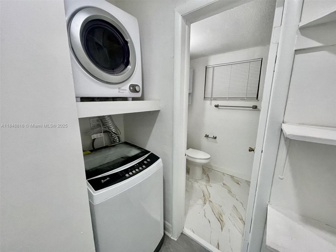 Bathroom, Interior, Marble, Utility Closets, Washer