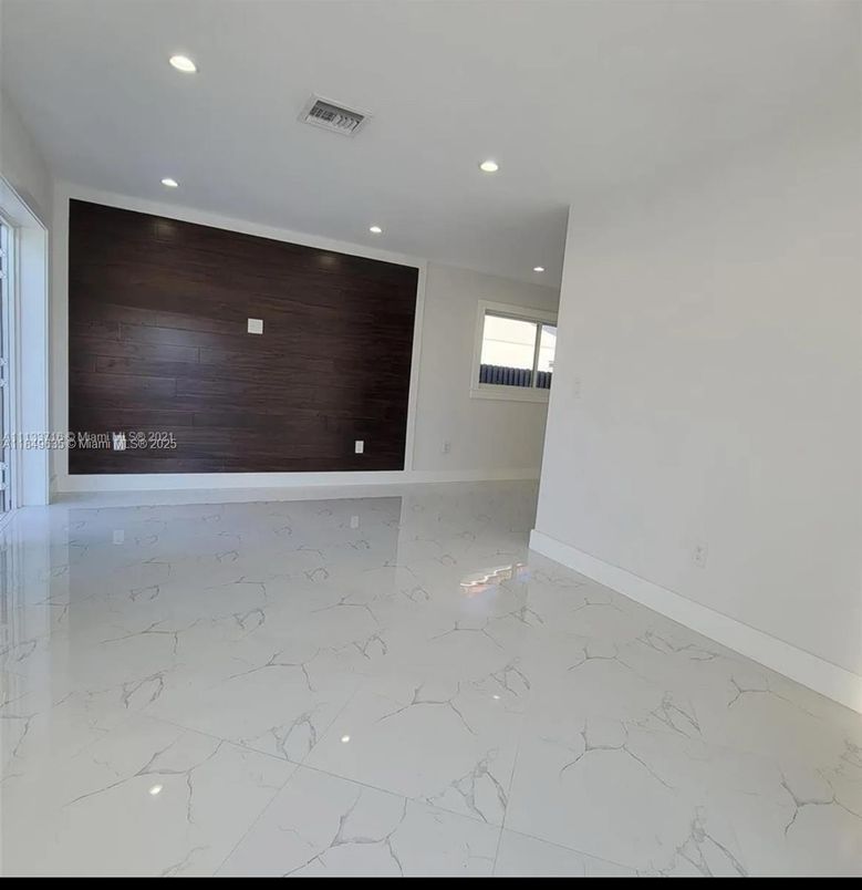 Empty room, Interior, Marble, Recessed Lighting