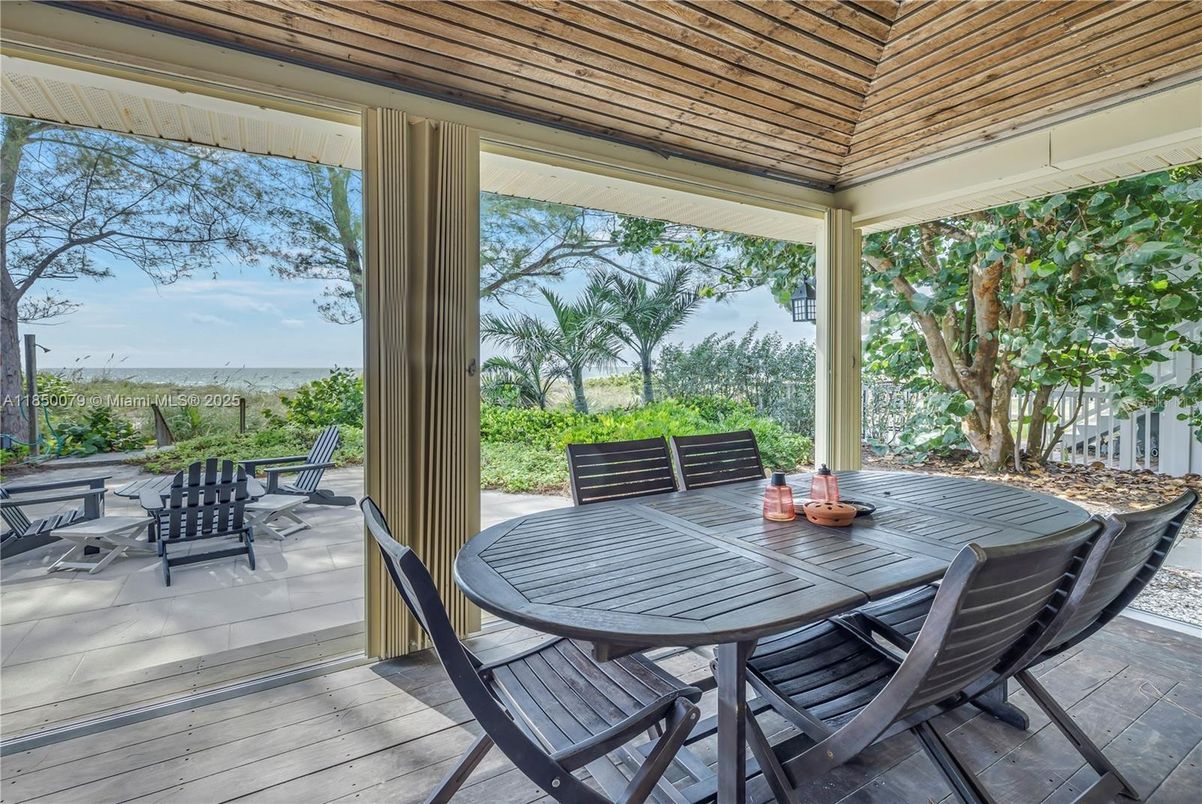Dining room, Interior, Water, Wooden Ceilings