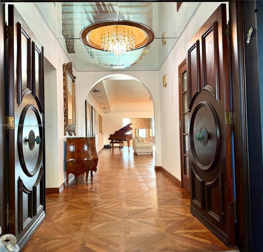 Chandelier, Interior, Piano, Wood Texture Flooring