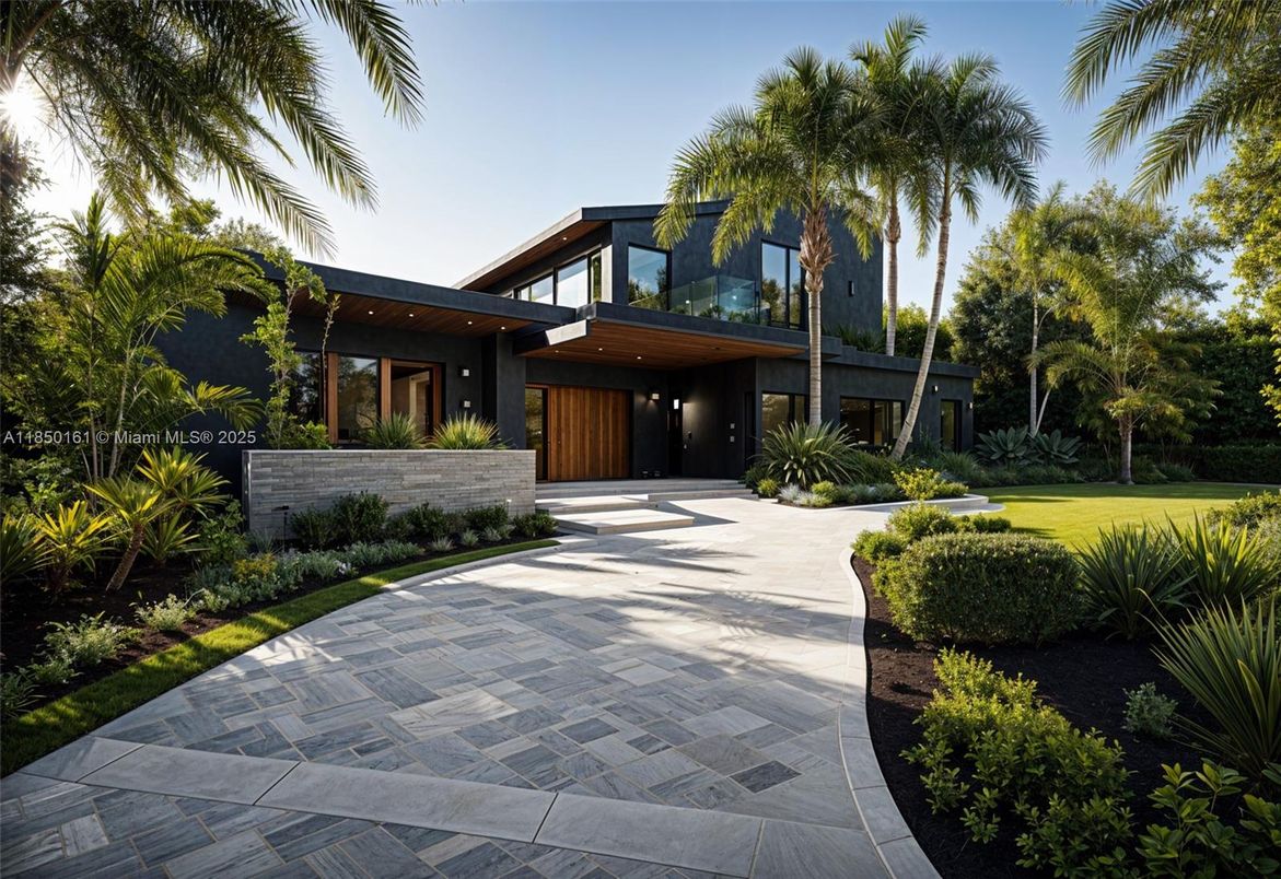 Backyard, Exterior, Facade, Modern