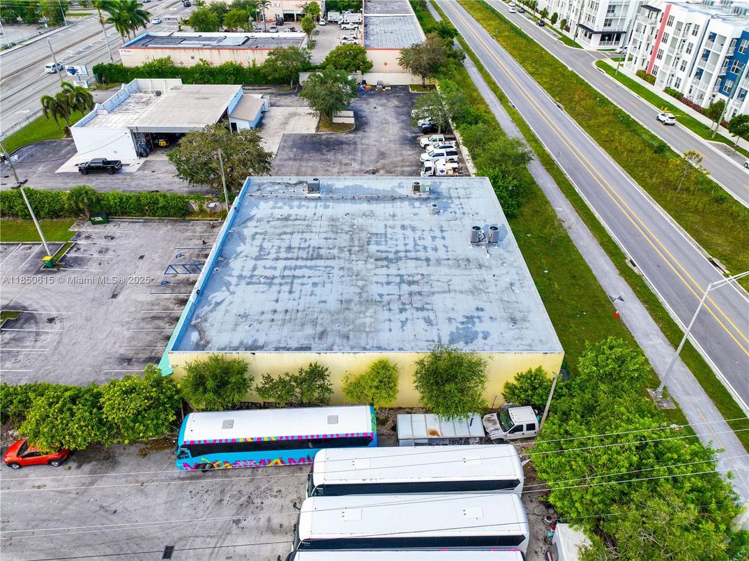 Exterior, Drone
