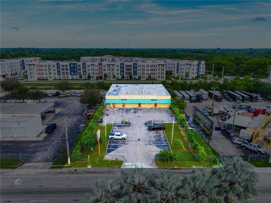 Exterior, Drone