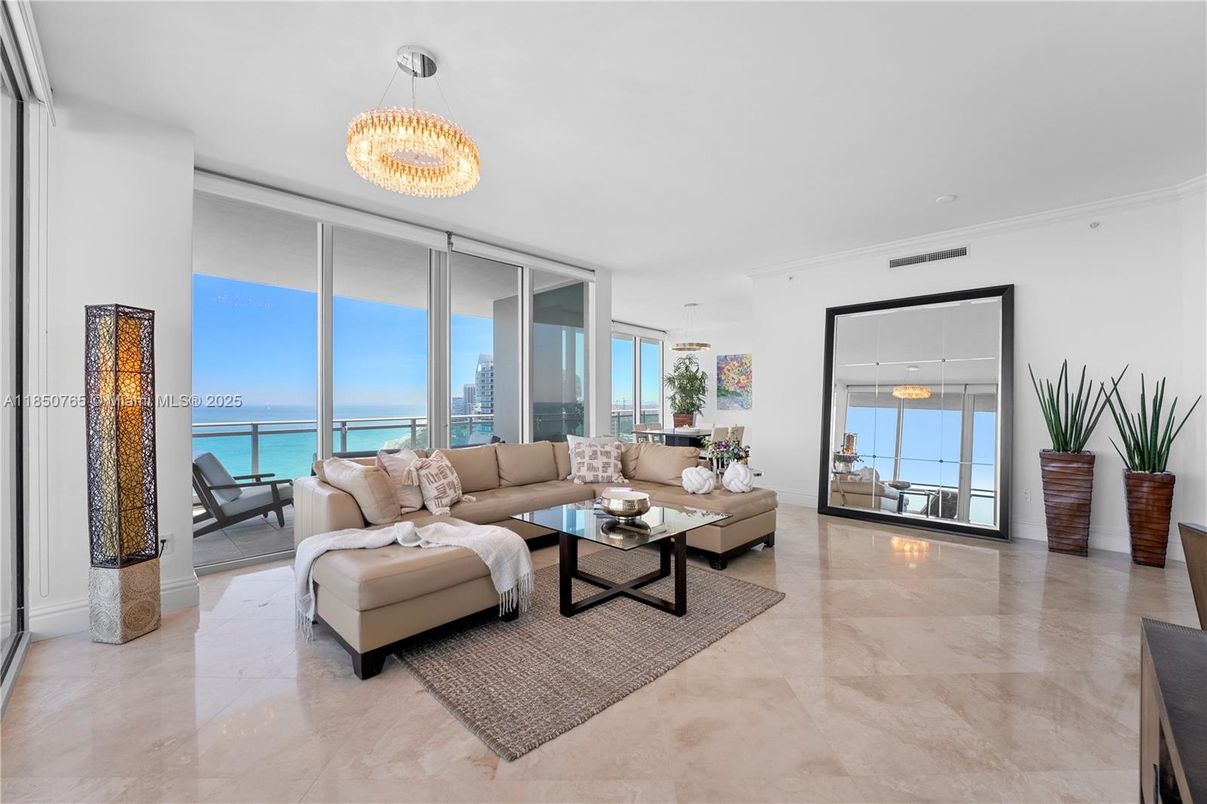 Chandelier, Interior, Living room, Water