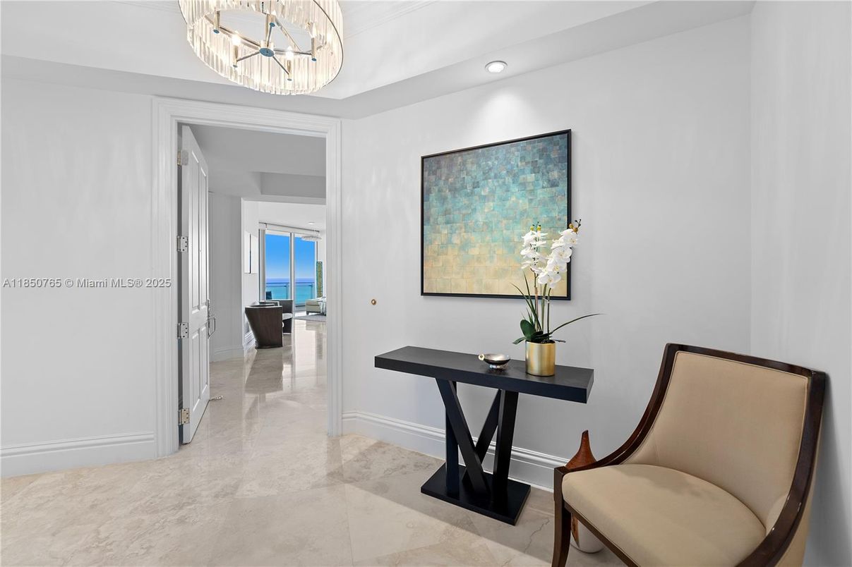 Chandelier, Interior, Recessed Lighting, Water