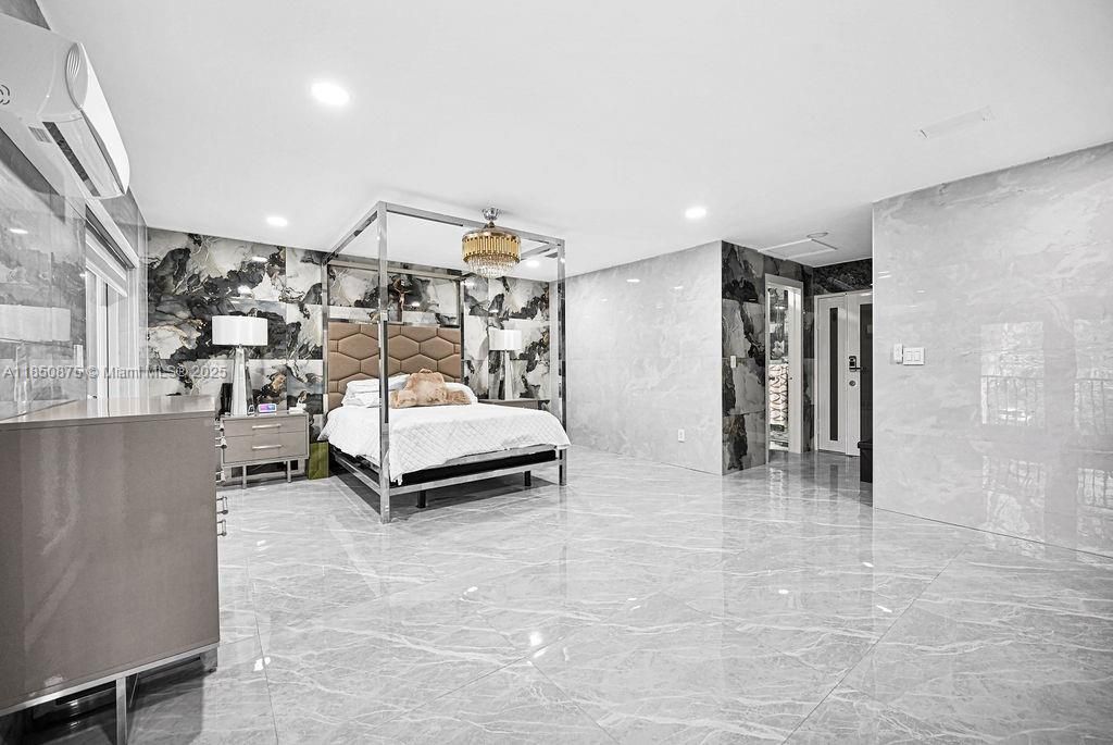 Bedroom, Chandelier, Interior, Recessed Lighting