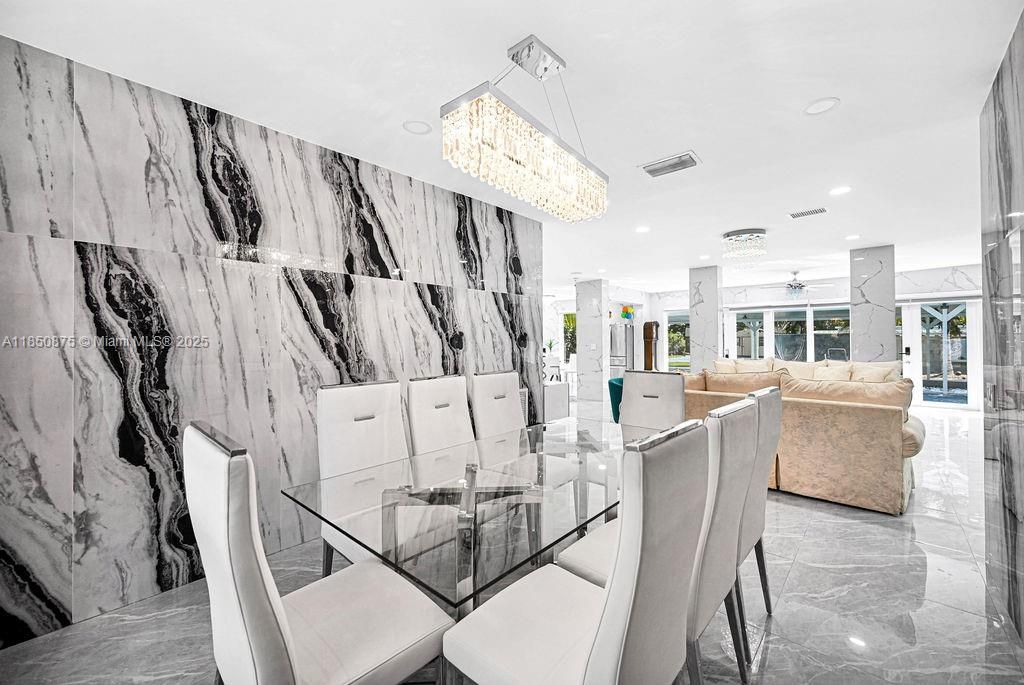 Chandelier, Dining room, Interior, Living room, Marble, Marble Walls, Recessed Lighting