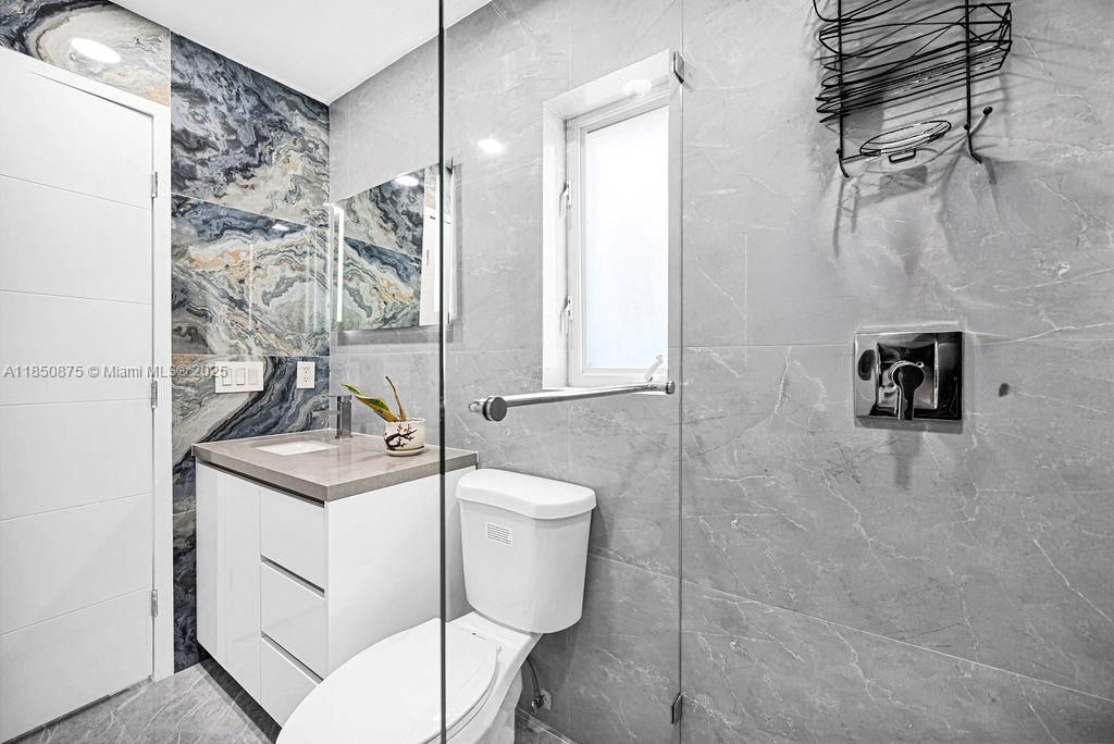 Bathroom, Interior, Marble Walls