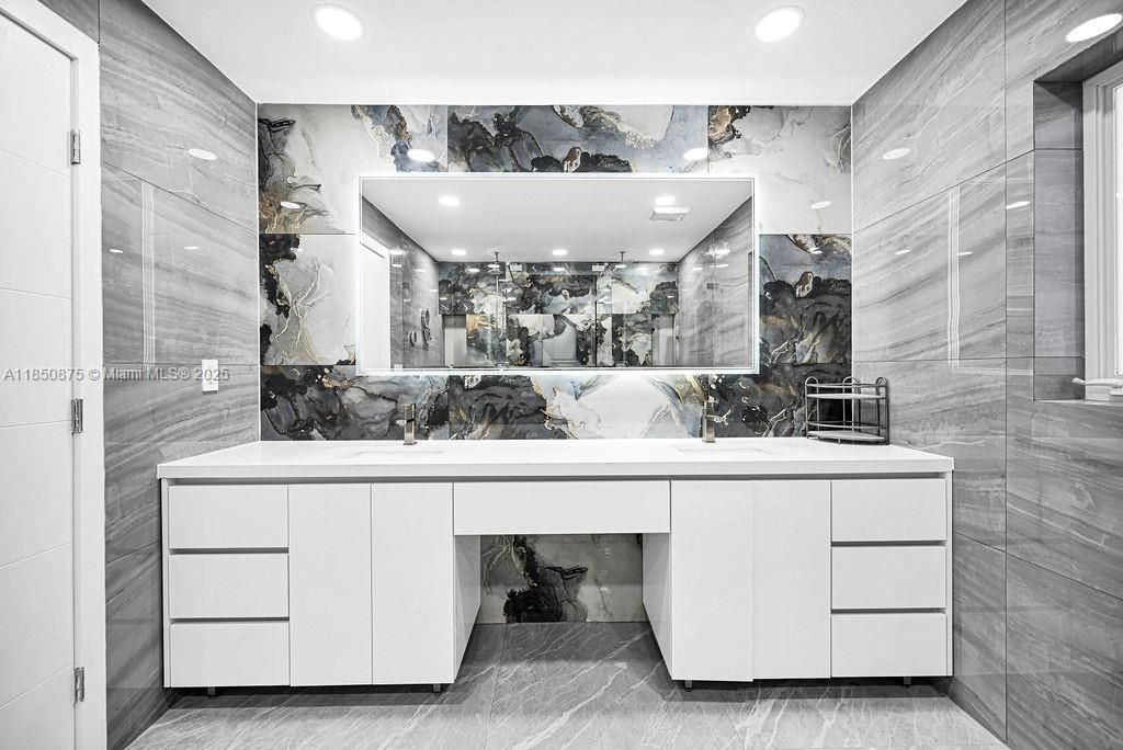 Bathroom, Dual Sink Vanities, Interior, Marble Walls, Recessed Lighting